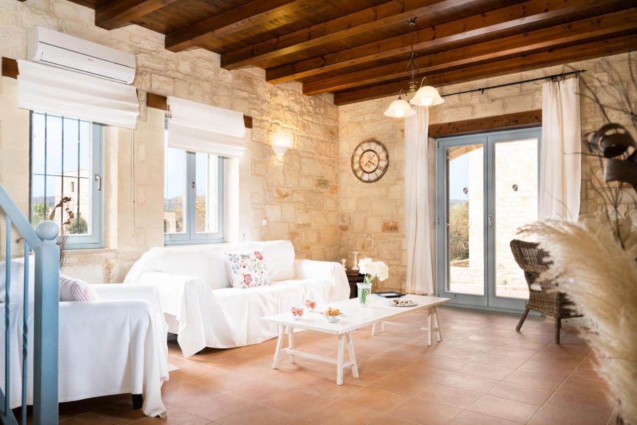 Beachfront Villa Turquoise With Private Pool, Bbq And Ping Pong Table Khania Eksteriør bilde